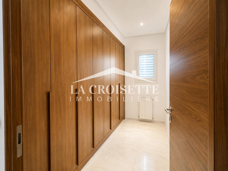 Appartement s3 avec piscine aux Berges du Lac 2